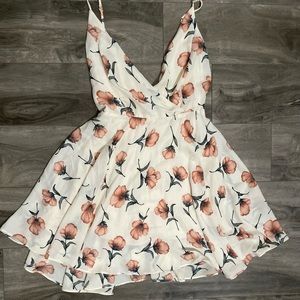 White flower flowey dress